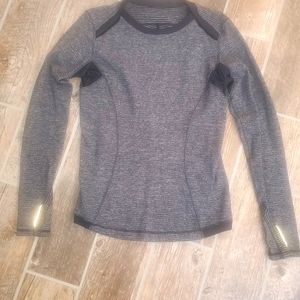 Lululemon size 8 grey